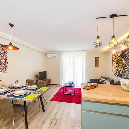 Apartment Ema 2br Apt. In Old Town Centre *