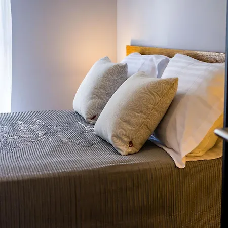 Apartment Ema 2br Apt. In Old Town Centre