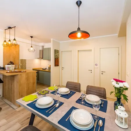 Apartment Ema 2br Apt. In Old Town Centre Zadar