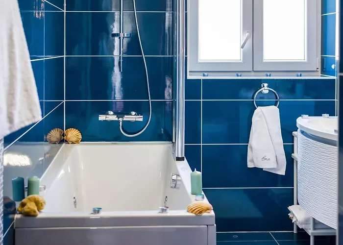 Ema 2br Apt. In Old Town Centre * Задар