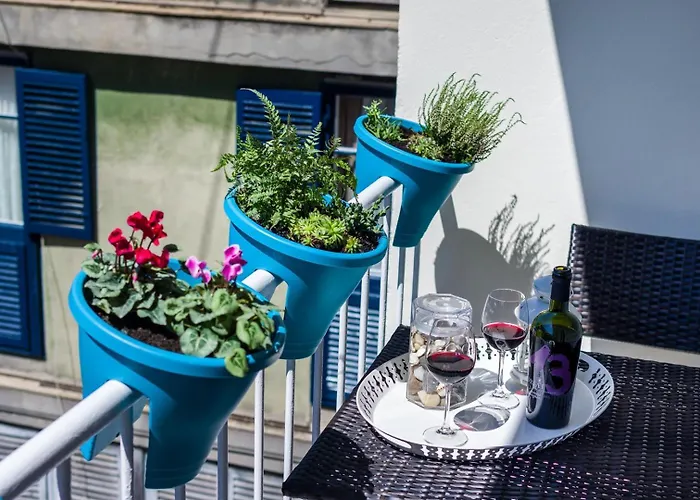 Ema 2br Apt. In Old Town Centre Задар