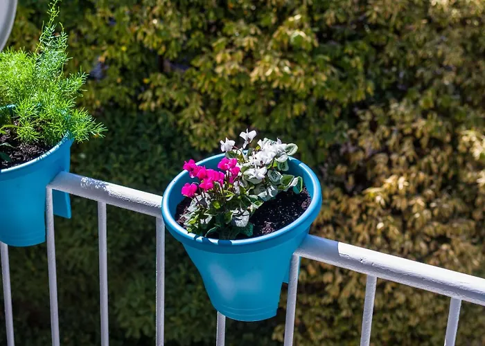 Ema 2br Apt. In Old Town Centre Апартаменти *