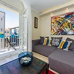 Ema 2br Apt. In Old Town Centre 公寓