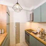 Ema 2br Apt. In Old Town Centre * 扎达尔