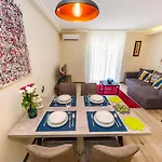 Ema 2br Apt. In Old Town Centre 公寓 扎达尔