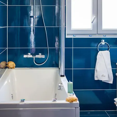 Ema 2br Apt. In Old Town Centre * Zára