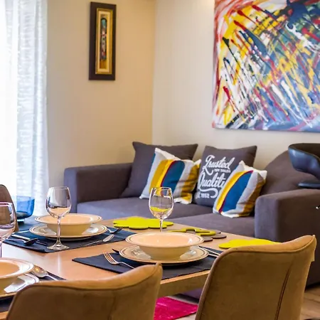 Ema 2br Apt. In Old Town Centre Appartamento