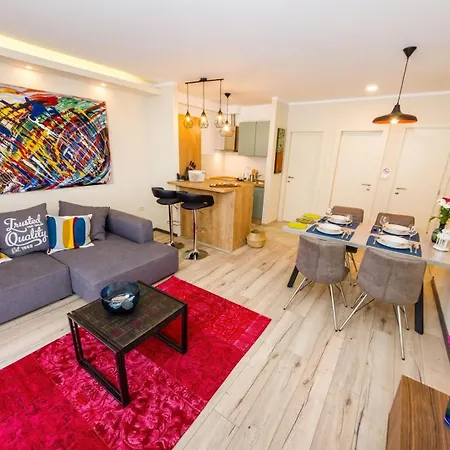 Ema 2br Apt. In Old Town Centre Apartman Zára